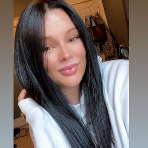 Meet your Posher, Casey